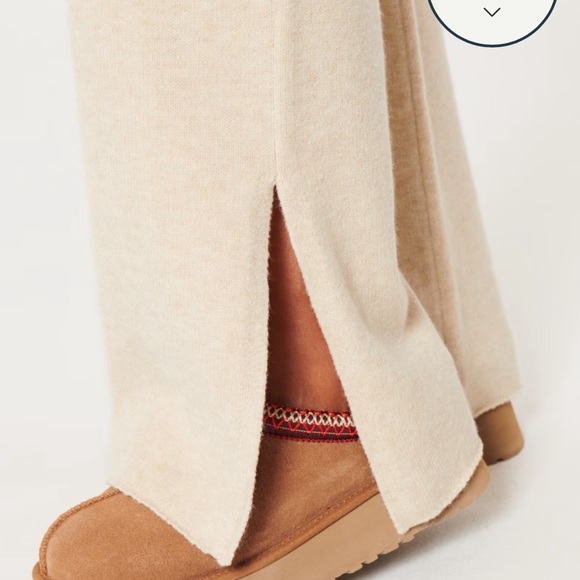 Gilly Hicks matching sweater knit set - Picture 8 of 10